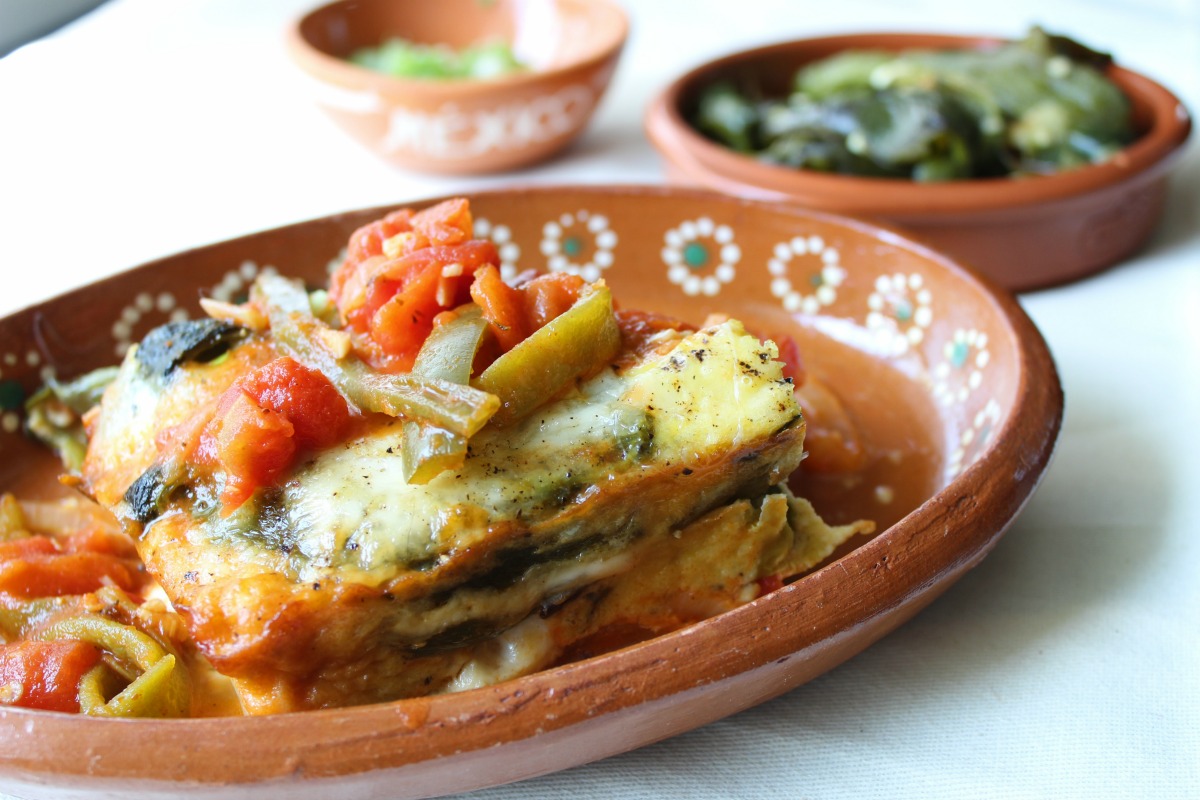 https://www.latinofoodie.com/pages/wp-content/uploads/2020/07/Chile-Relleno-Casserole-Latinofoodie2.jpg